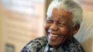 Der ehemalige Präsidentvon Südäfrika Nelson Mandela 2006 in Johannesburg. © dpa-Bildfunk Foto: epa Kim Ludbrook
